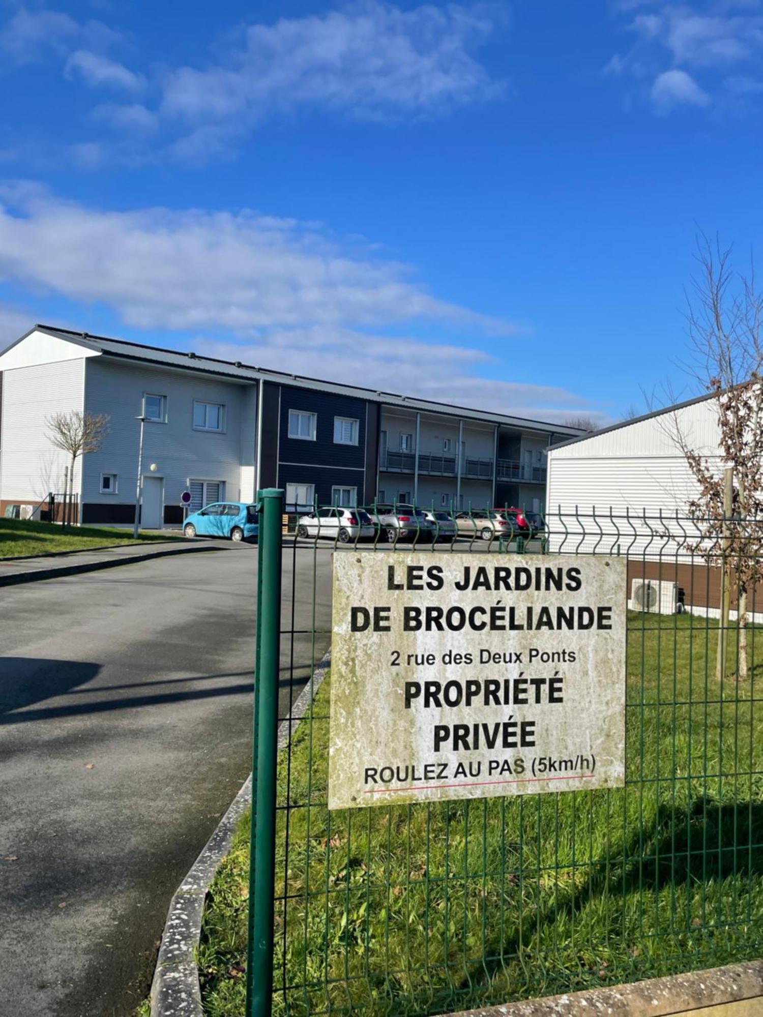 Le Jardin De Broceliande Apartman Ploërmel Kültér fotó